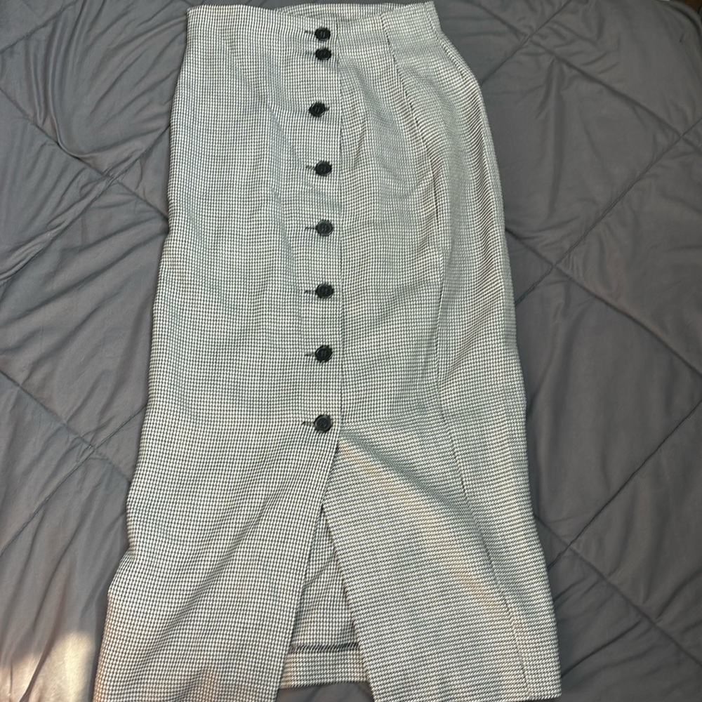 Long vintage buttoned skirt